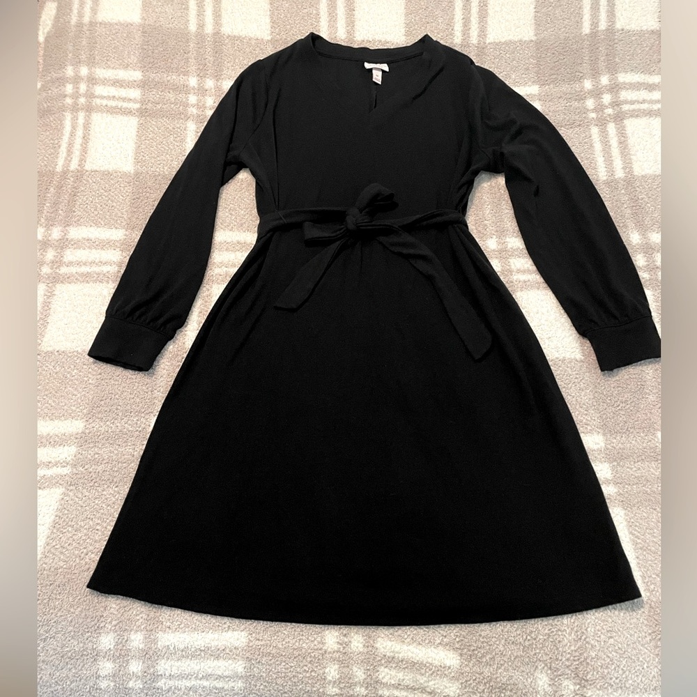 Black Maternity dress. Size medium. Isabel maternity